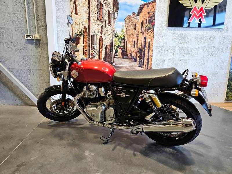 ROYAL ENFIELD INTERCEPTOR 650