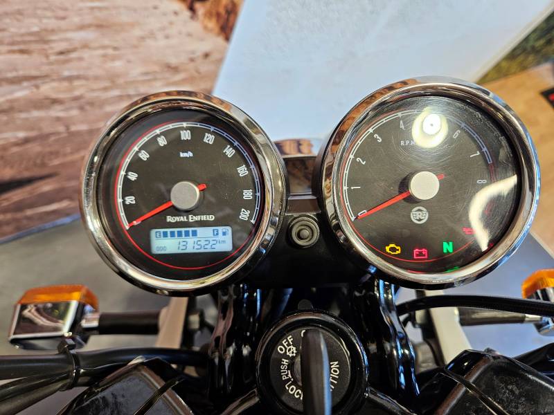 ROYAL ENFIELD INTERCEPTOR 650