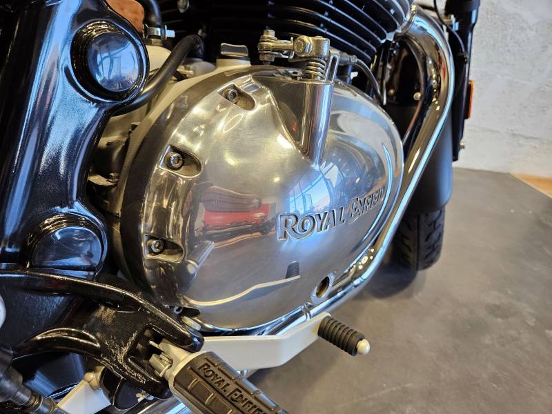 ROYAL ENFIELD INTERCEPTOR 650