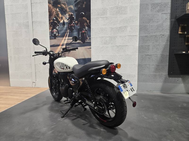 ROYAL ENFIELD HNTR 350 DAPPER WHITE