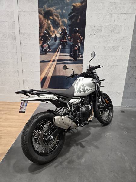 HIMALAYAN 450 KAMET WHITE