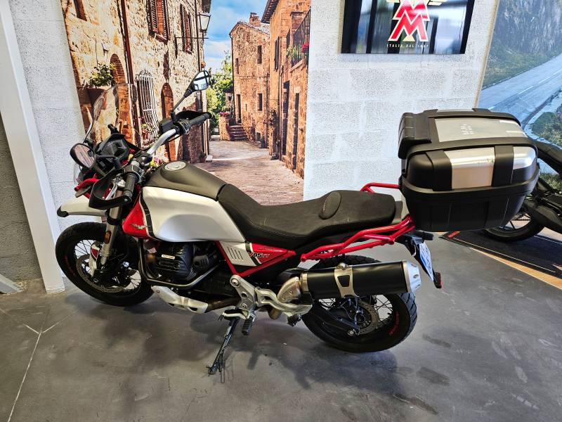 MOTO GUZZI V85TT
