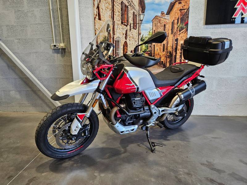 MOTO GUZZI V85TT