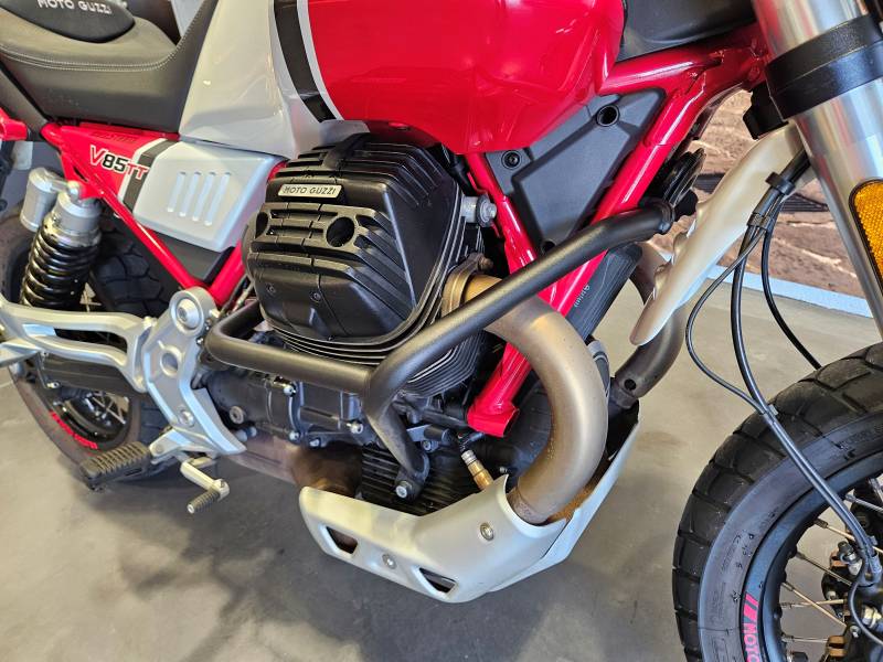 MOTO GUZZI V85TT