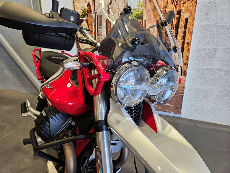 MOTO GUZZI V85TT