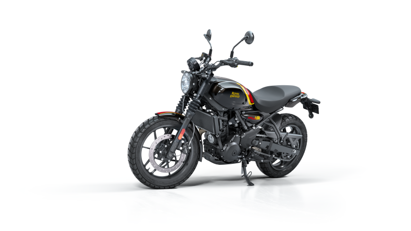 La déclinaison Playa Black de la Royal Enfield Guerilla se finance aussi en LOA chez RMS MOTORS.